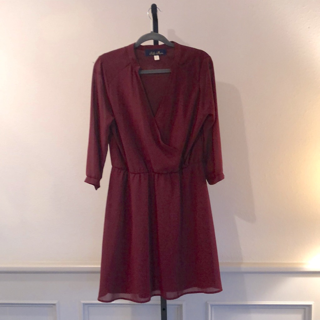 Blue Rain, Size Large, Color Is Burgundy